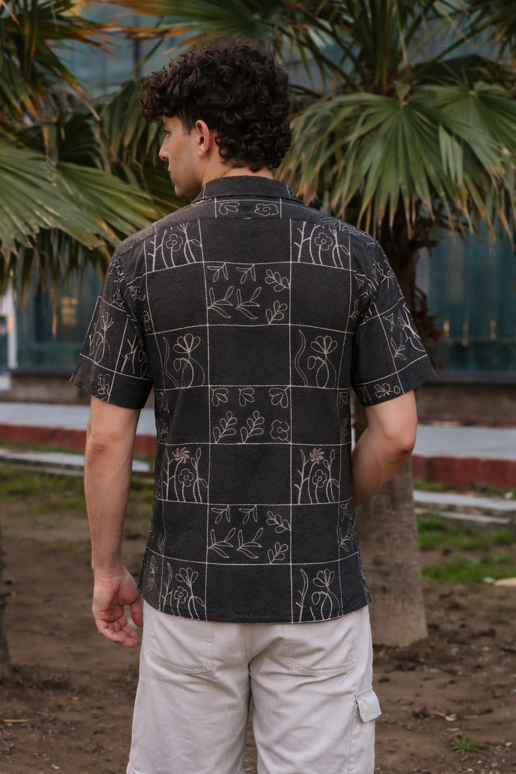 Men’s Charcoal Grey Textured Cuban Collar Shirt – Short Sleeve Button-Down with White Windowpane & Floral Sketch Print, Breathable Summer Seersucker Resort & Casual Wear