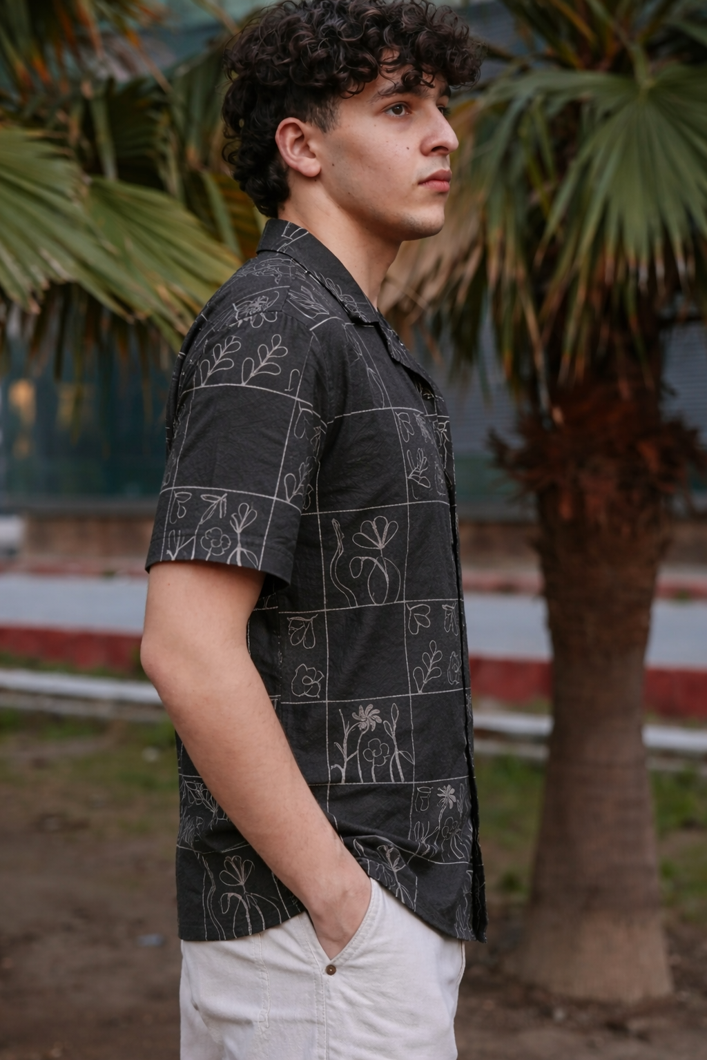 Men’s Charcoal Grey Textured Cuban Collar Shirt – Short Sleeve Button-Down with White Windowpane & Floral Sketch Print, Breathable Summer Seersucker Resort & Casual Wear