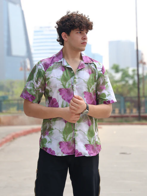 Men’s Purple & Green Floral Cuban Collar Shirt – Short Sleeve Button Down Ginkgo Leaf Print Lightweight Summer Tropical Beach Shirt