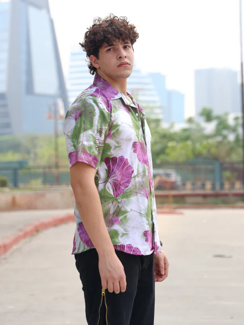 Men’s Purple & Green Floral Cuban Collar Shirt – Short Sleeve Button Down Ginkgo Leaf Print Lightweight Summer Tropical Beach Shirt