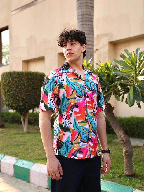 Men’s Multi Color Abstract Flora Print Cuban Collar Shirt – Short Sleeve Button Down Lightweight Relaxed Fit Summer Vacation Camp Beach Resort Wear